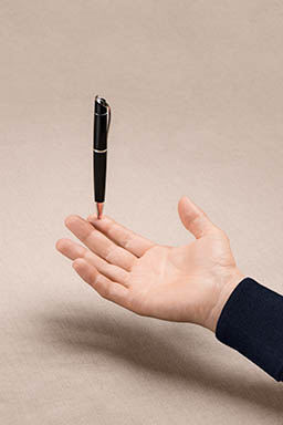 Model Explorer of Alfred Dunhill ballpen