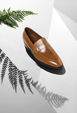 Mens fashion Explorer of John Lobb men's shoes