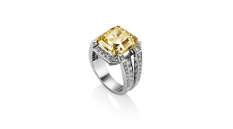 White background Explorer of Ritz Fine Jewellery platinum ring with yellow diamond