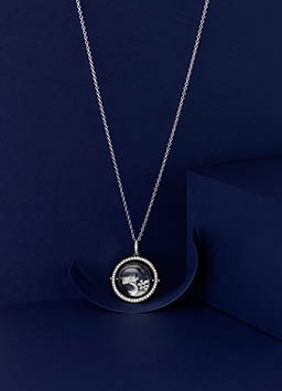 Pendant Explorer of Loquet London silver chain