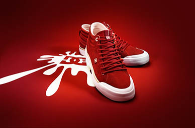 Coloured background Explorer of DC High top shoes