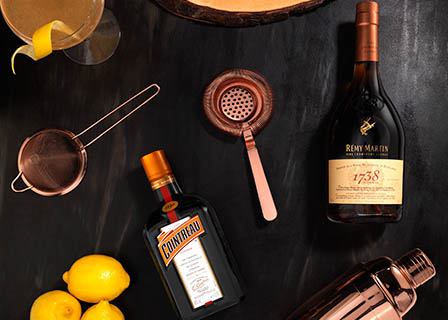 Whisky Explorer of Remy Martin cocktail mixology set