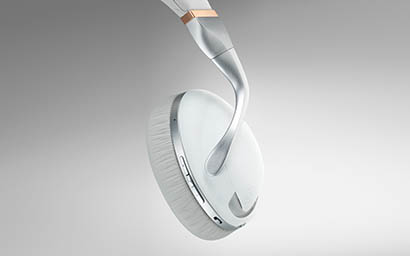 Electronics Explorer of Iris headphones