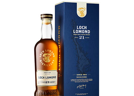 White background Explorer of Loch Lomond whicky bottle and box set