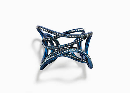 Jewellery Photography of Maison Dauphin jewllery blue gold ring