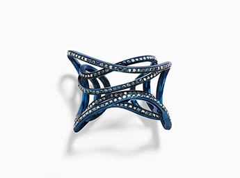 Jewellery Photography of Maison Dauphin jewllery blue gold ring