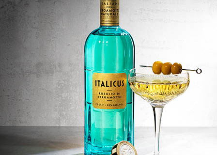 Serve Explorer of Italicus Liqueur bottle and serve