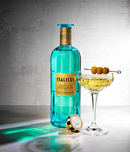 Drinks Photography of Italicus Liqueur bottle and serve