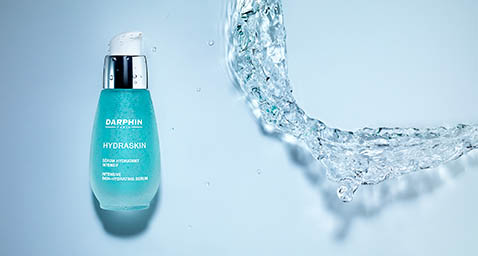 Cosmetics Photography of Darphin serum bottle
