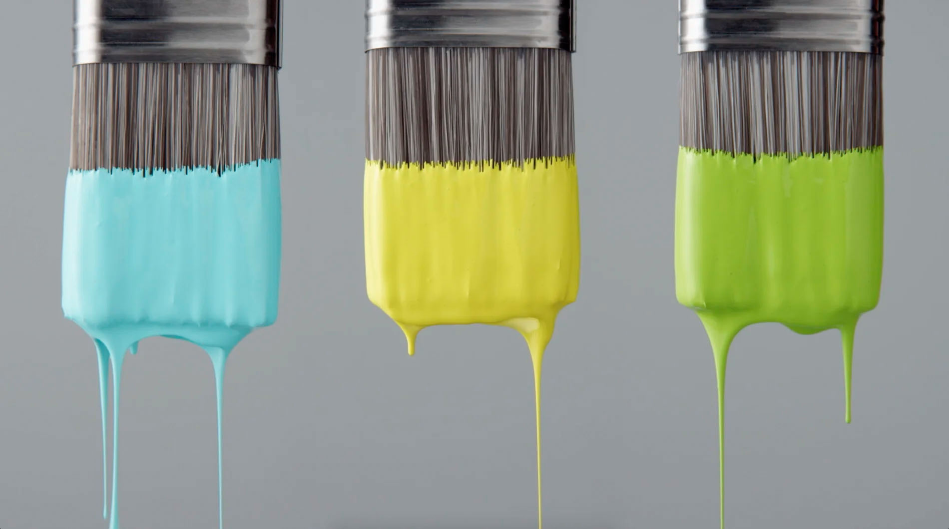 Advertising Liquids Film of Valspar Paint - Perfect Colour