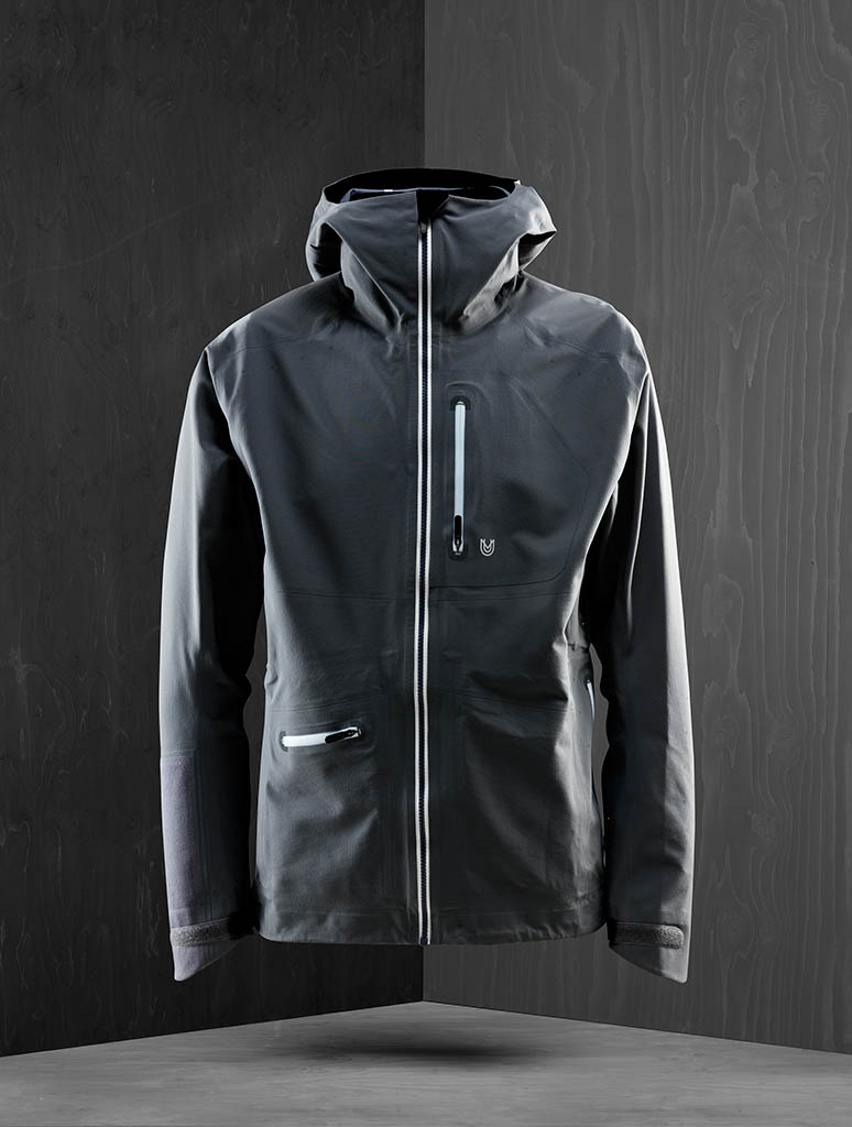 Packshot Factory - Mens fashion - Waterproof jackets