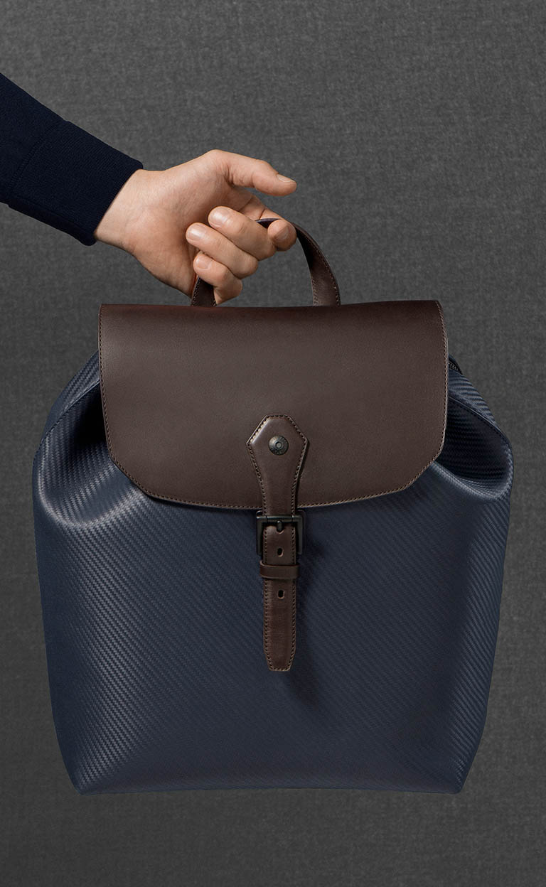 Packshot Factory - Model - Alfred Dunhill leather backpack