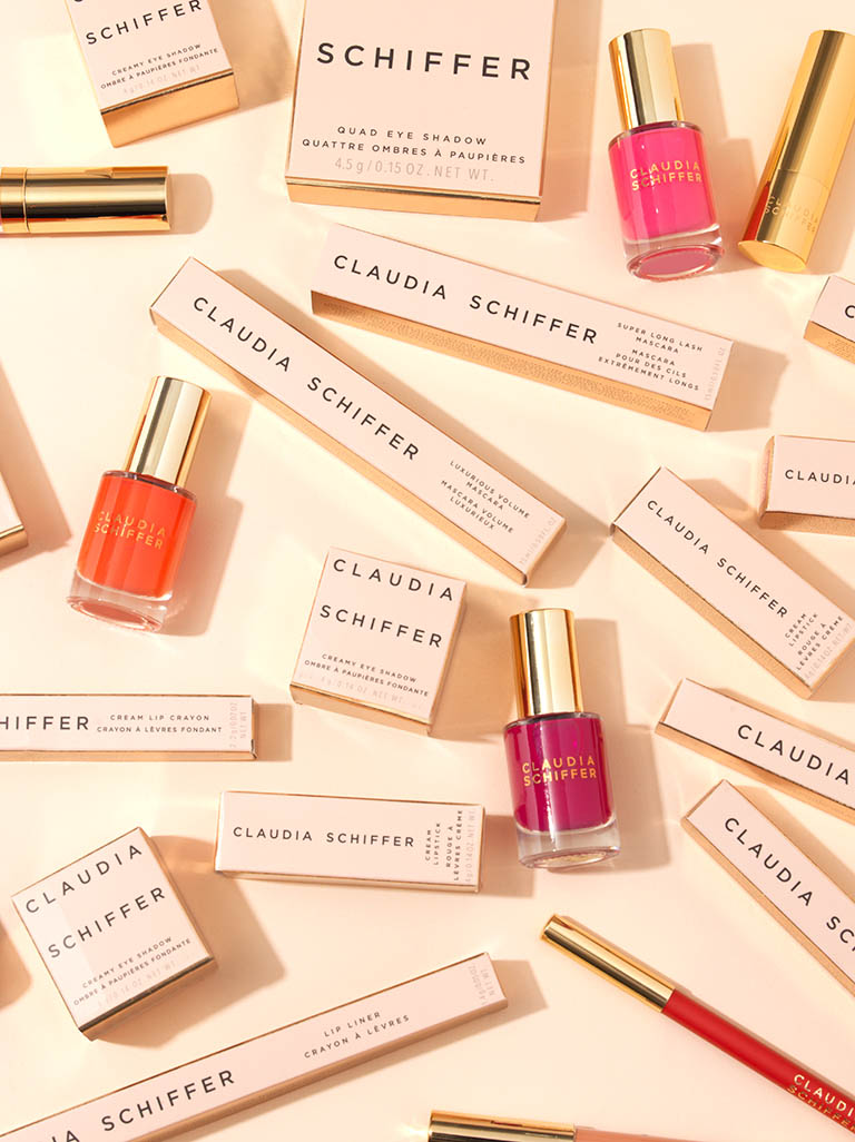 Packshot Factory - Packaging - Claudia Schiffer makeup