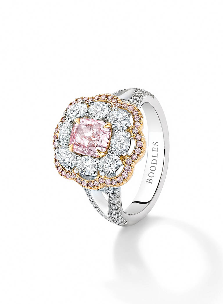 Packshot Factory - Rings - Boodles platinum ring with diamonds and sapphire