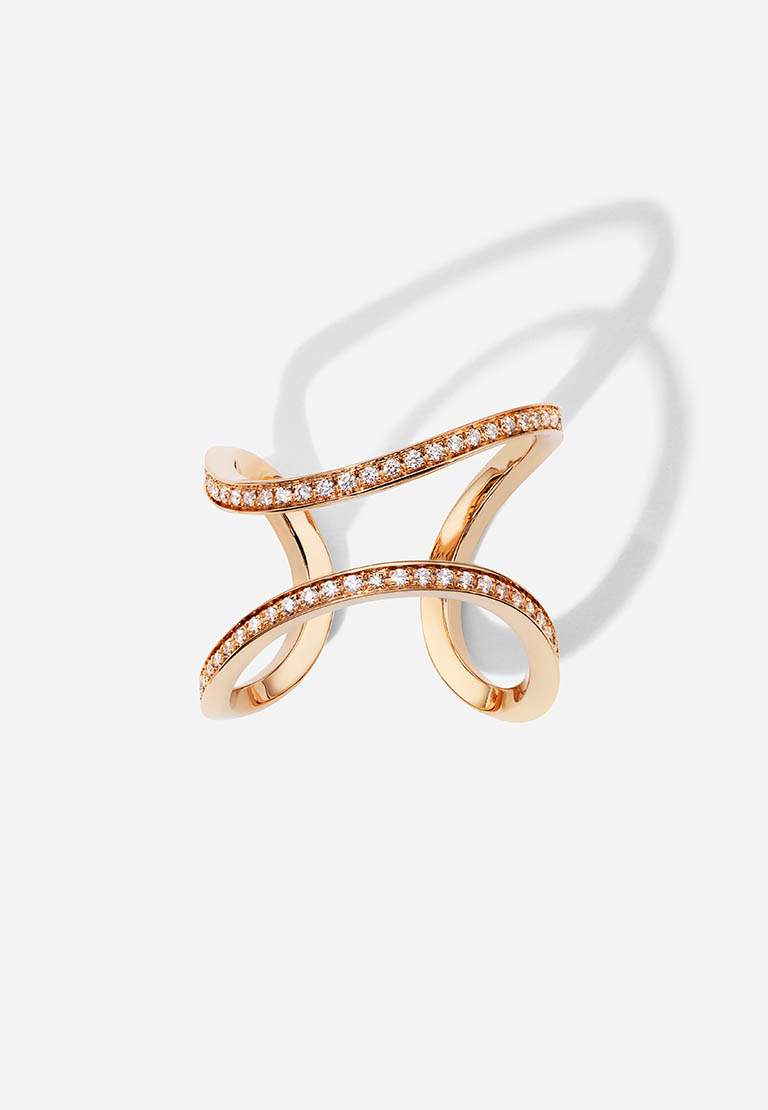 Packshot Factory - Rings - Maison Dauphin gold ring with diamonds