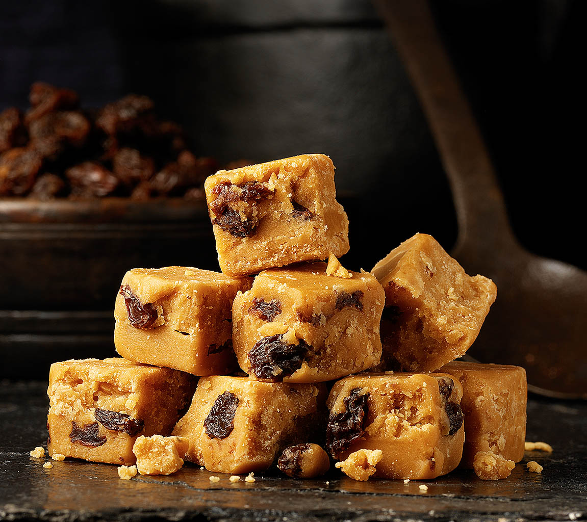 Packshot Factory - Snack - Fudge rustic setting