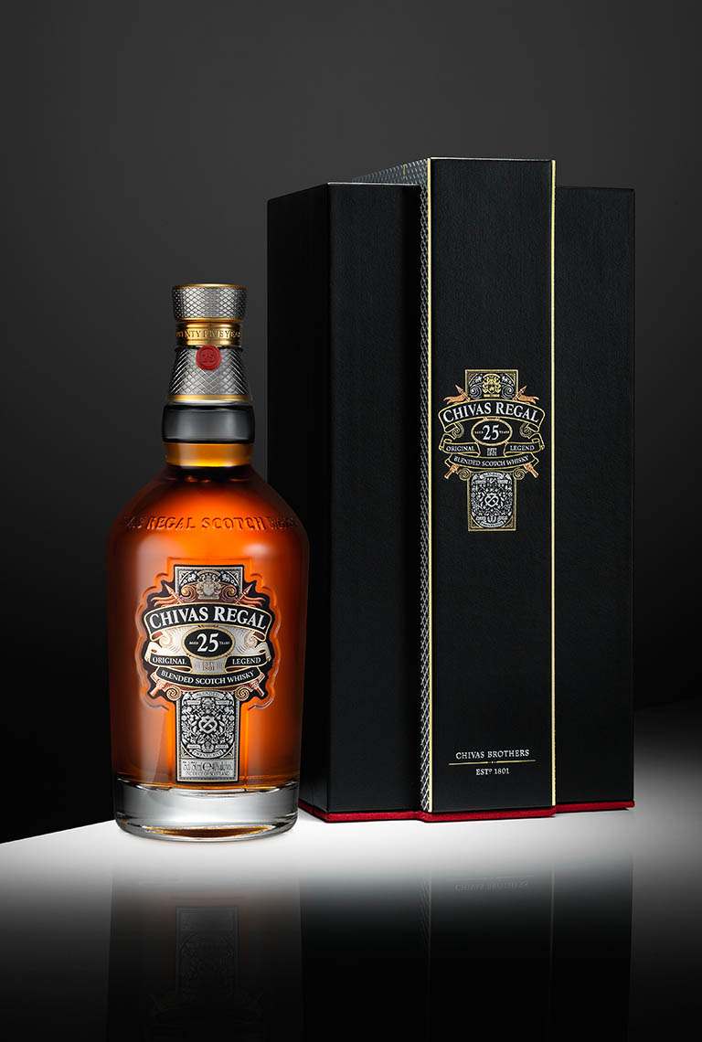 Packshot Factory - Spirit - Chivas Regal whisky bottle and box set