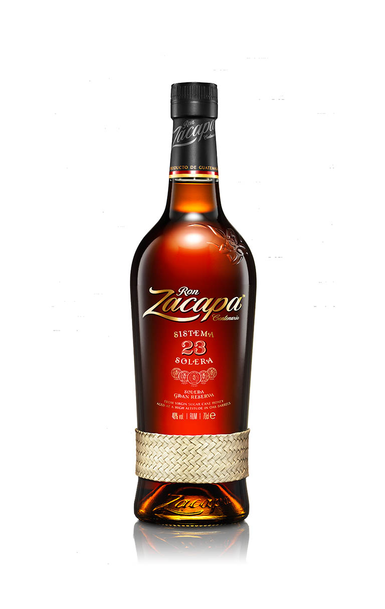 Packshot Factory - Spirit - Ron Zacapa rum bottle