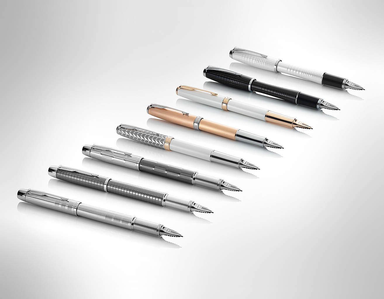Packshot Factory - Stationery - Parker fountain pens