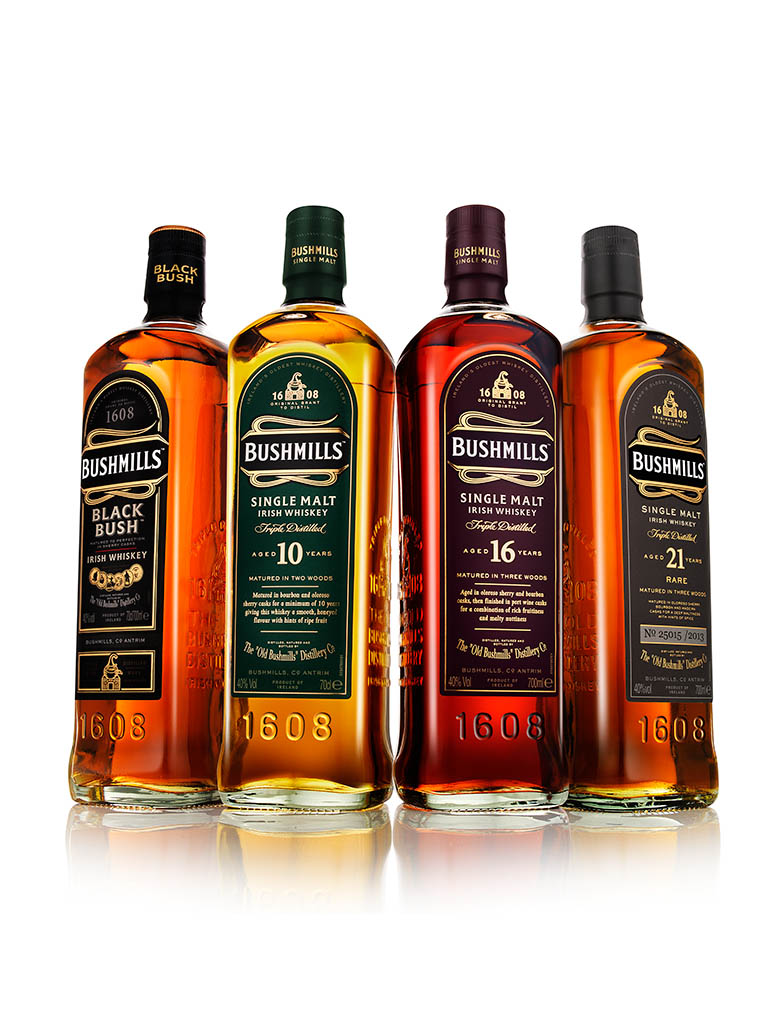 Packshot Factory - White background - Bushmills whisky bottle group