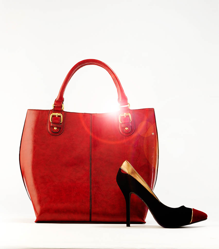 Packshot Factory - White background - Handbag and shoes