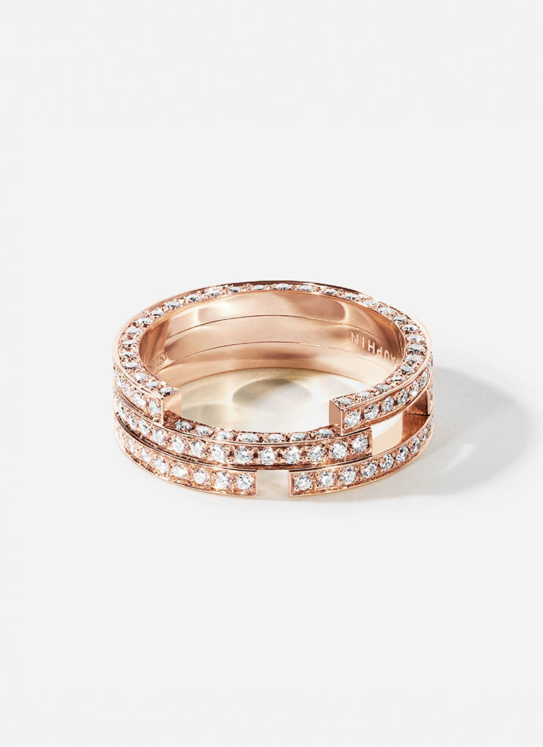Packshot Factory - White background - Maison Dauphin gold band with diamonds