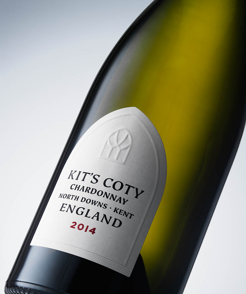 Packshot Factory - Wine - Kit's Coty chardonnay bottle