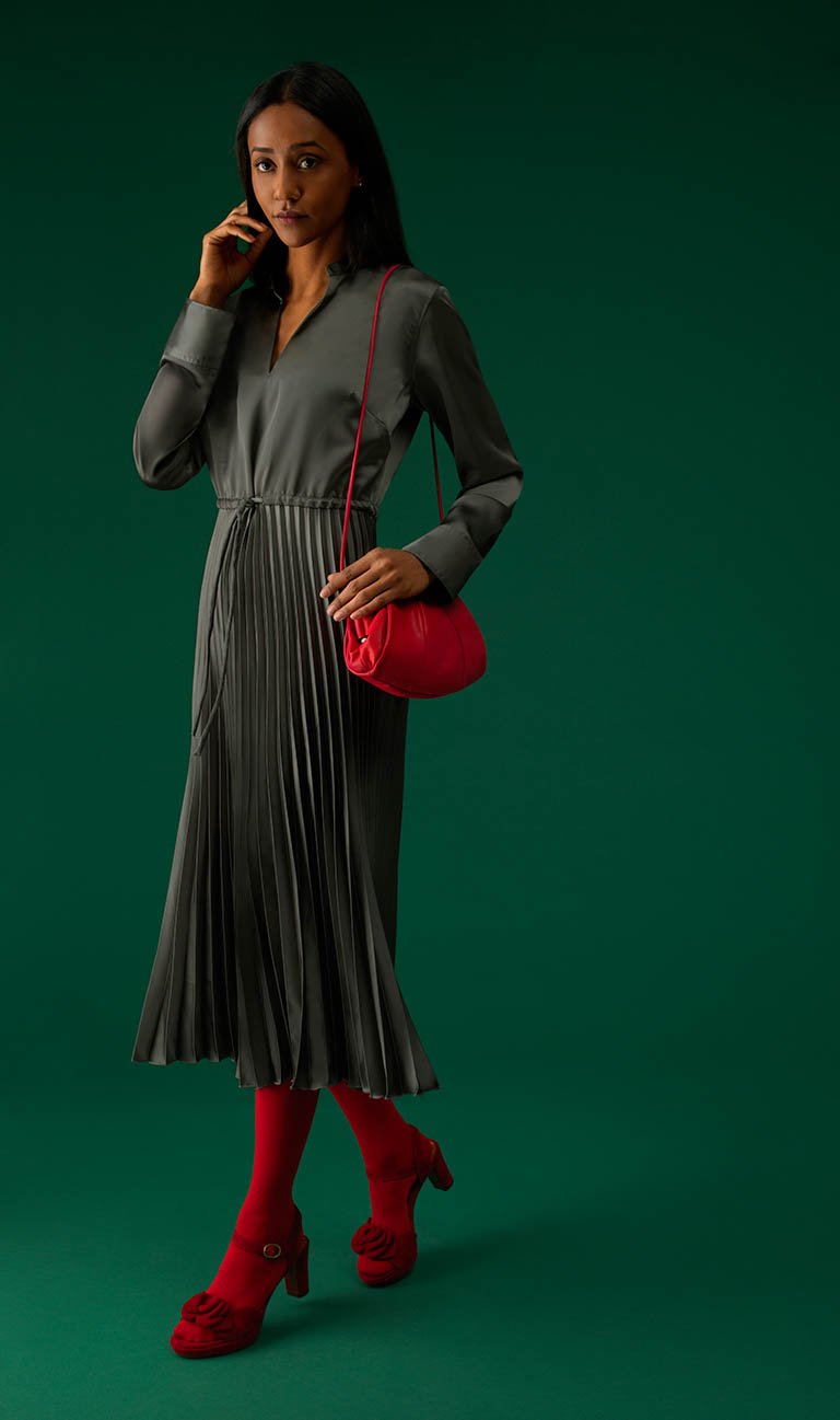 Packshot Factory - Womens fashion - Reiss dress